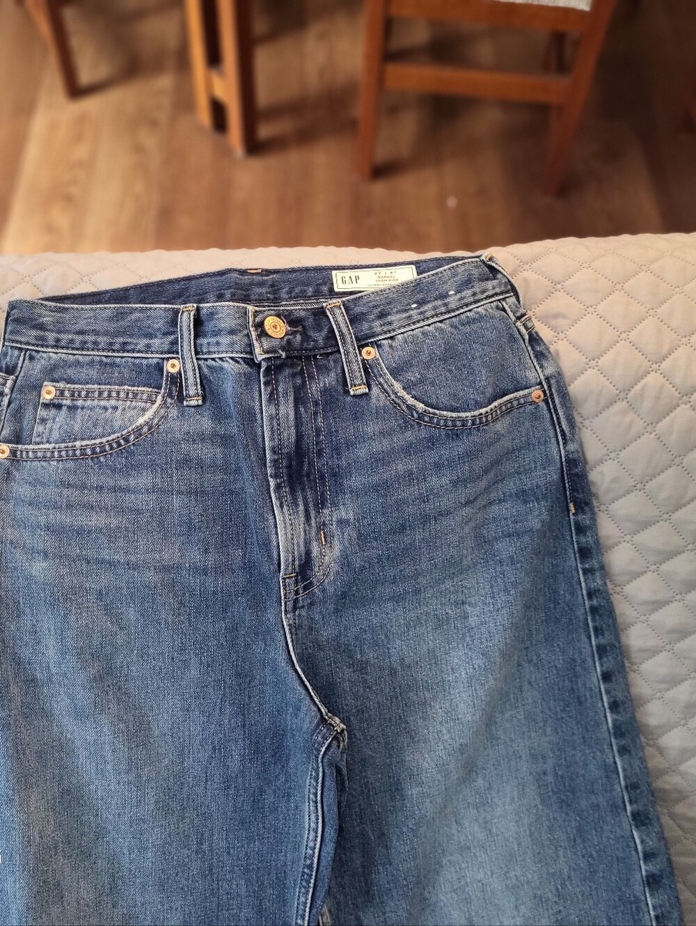 GAP Women's High-Rise Blue Wash Jeans BARREL LEG